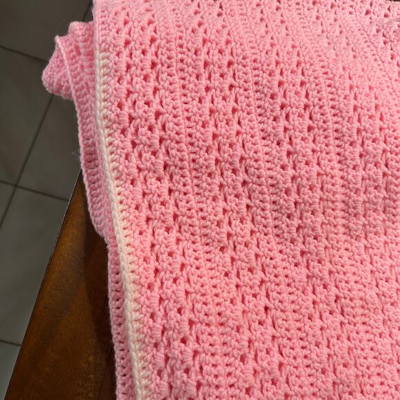 Vintage Hand-Crocheted Pink Gradient Throw Blanket | Soft & Cozy | Handmade - Picture 4 of 8